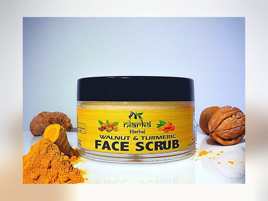 Walnut & Turmeric Face Scrub